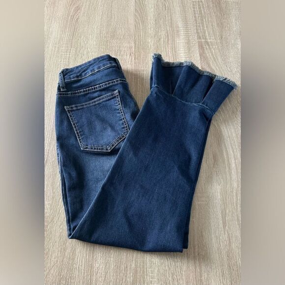 NWT … EARL JEAN “Size: 4” Free To Be Jeans - Picture 2 of 6
